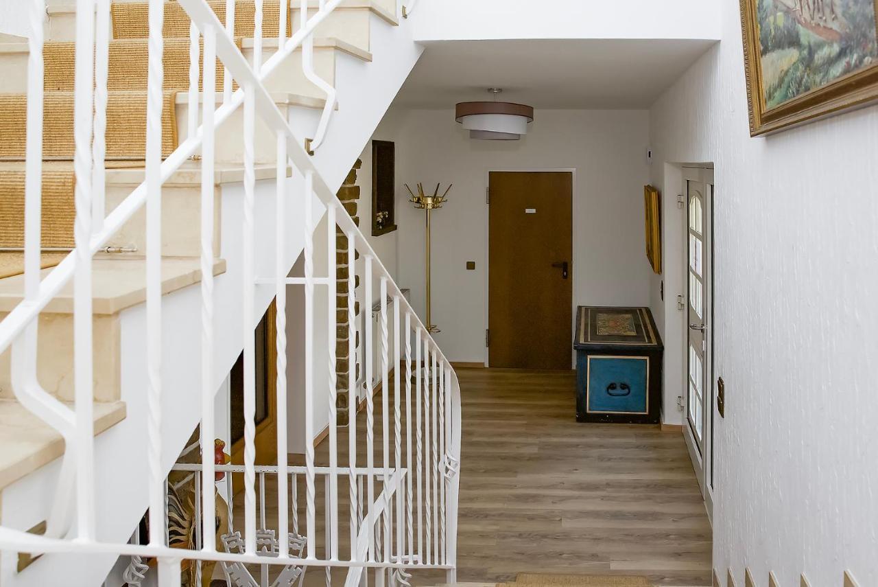 Keller Hoehe Bed & Breakfast Andernach